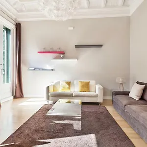 https://uma-suites-rambla-catalunya-22.catalonia-hotels.com